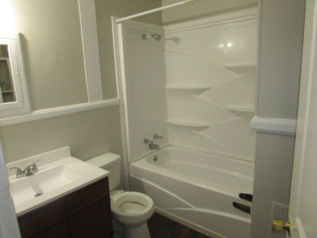 Building Photo - Charming 3 Bedroom Home on a Quiet Cul-de-Sac