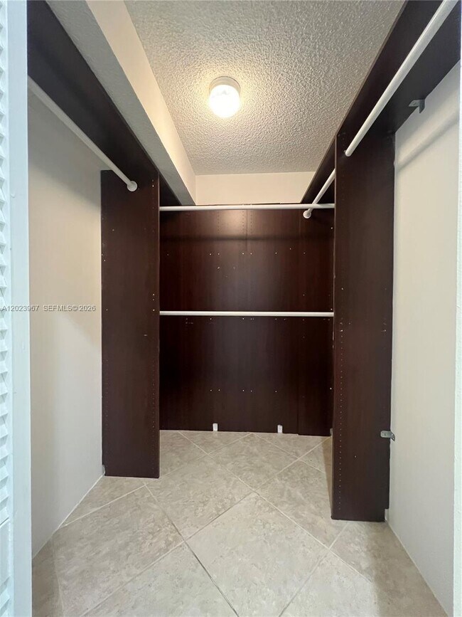 Building Photo - 16373 Malibu Dr