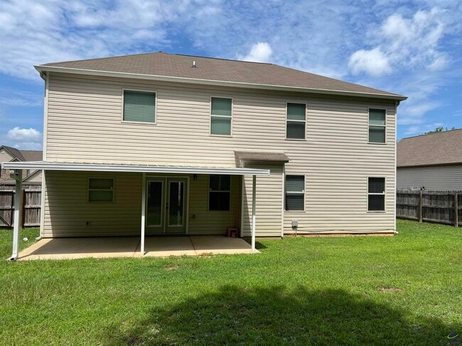Building Photo - 204 Arden Dr