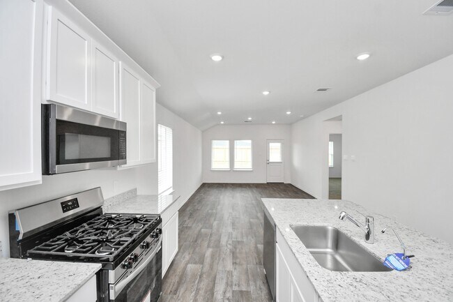 Building Photo - 3822 Zoeys Wy