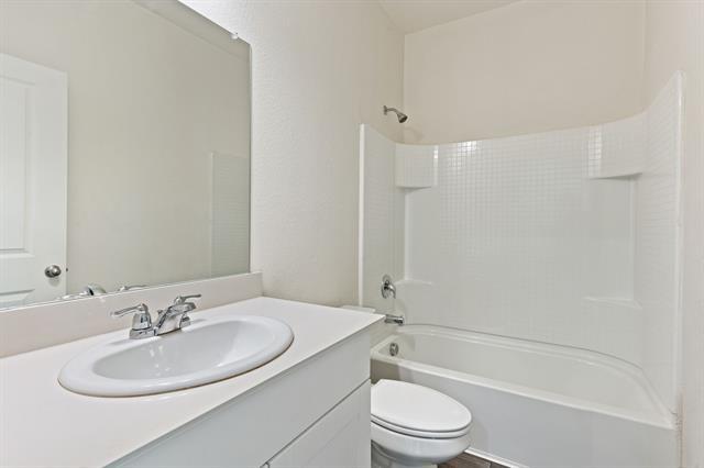 Building Photo - 2641 Sagebrush Dr