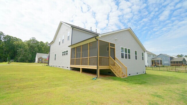 Building Photo - 329 Sparrow Rdg Dr