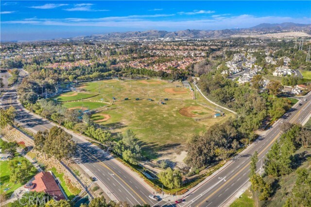 Building Photo - 26941 Stonehaven