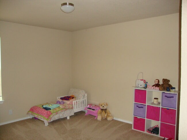 Building Photo - Solana Ridge