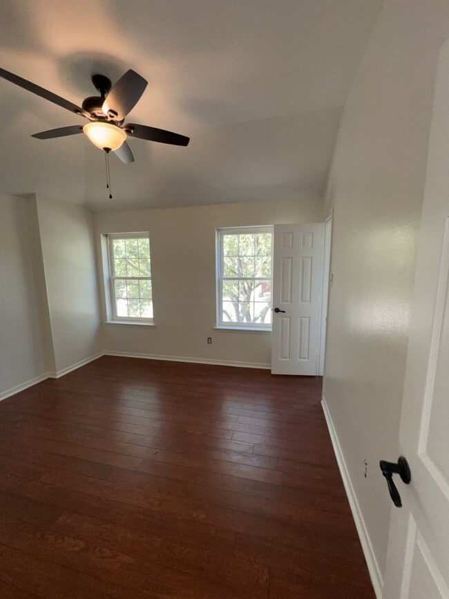 Building Photo - 8826 Burleson Ct