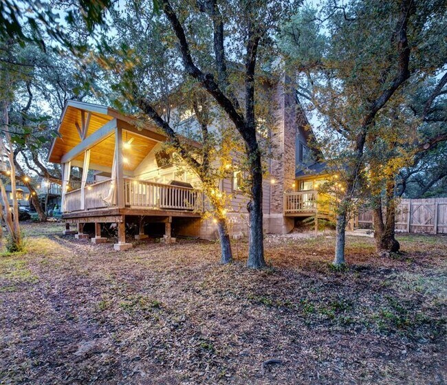 Building Photo - 11408 Spicewood Pkwy