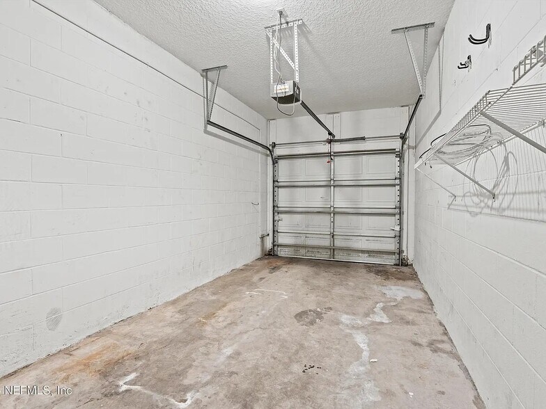 Building Photo - 12301 Kernan Forest Blvd