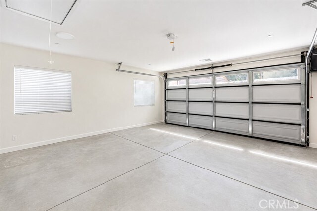 Building Photo - 4040 Somers Ave
