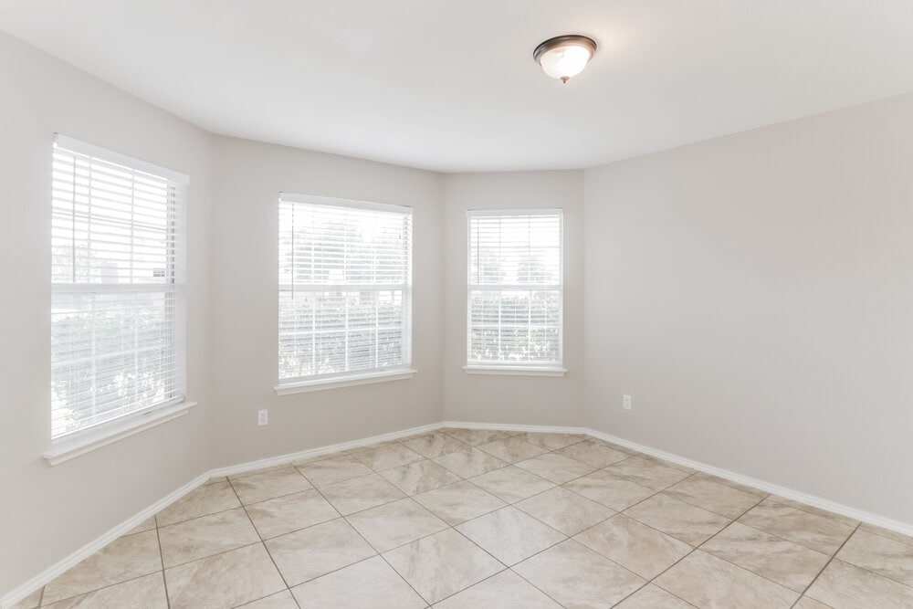 Building Photo - 2014 Gardenia Dr