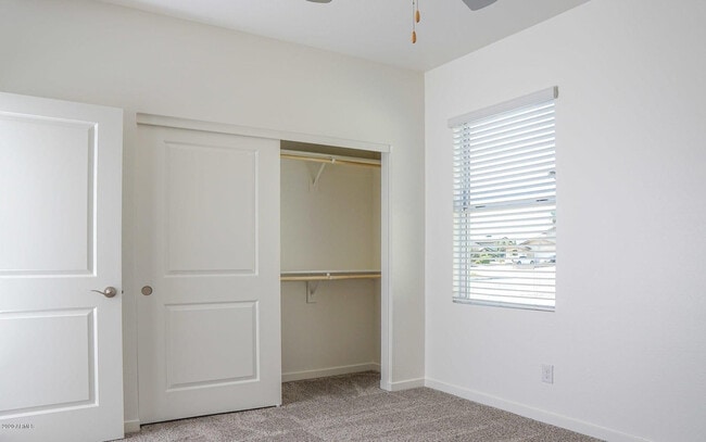Building Photo - 16013 N 65th Ave