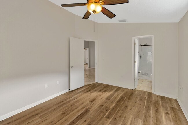 Building Photo - 2408 Camden Oaks Pl