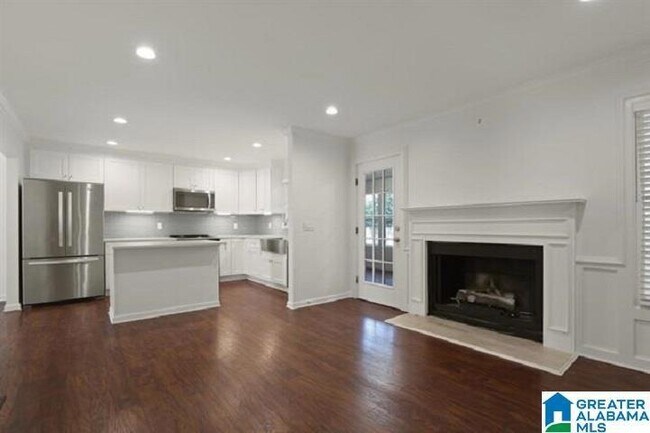 Building Photo - 2106 Montreat Pkwy