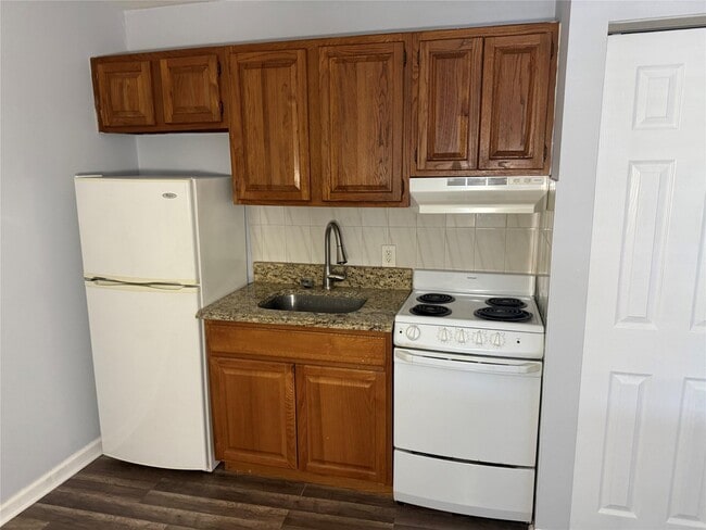Primary Photo - 1219 2nd Ave