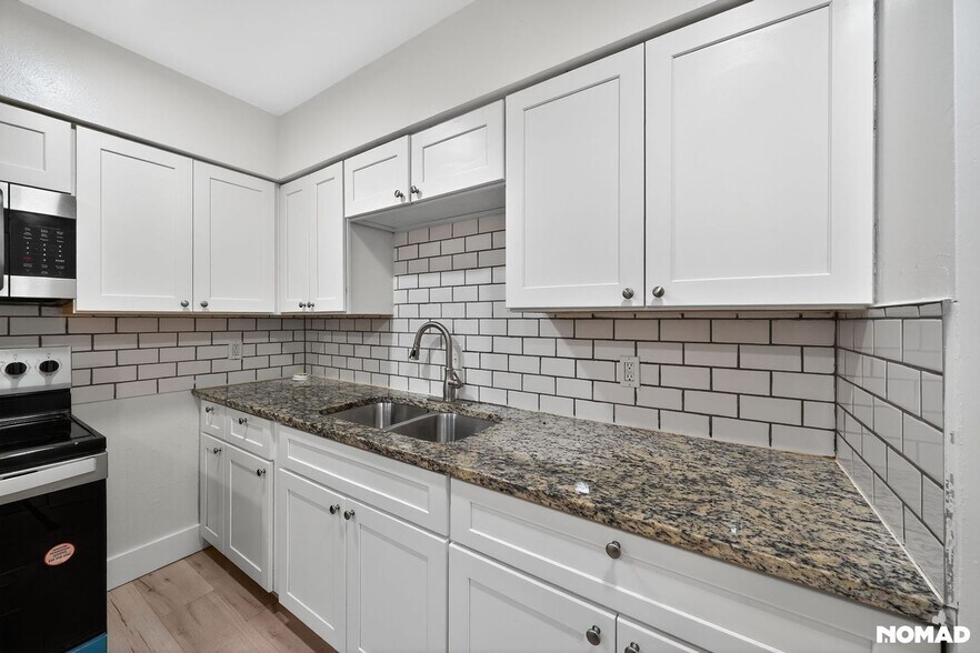 Building Photo - 2510 Normont Cir