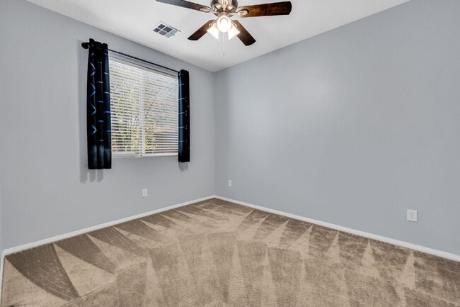 Building Photo - Modern, Guard Gated, and Close to Everything! 3-Bed Townhome Near St. Rose Parkway and Liberty Hi...