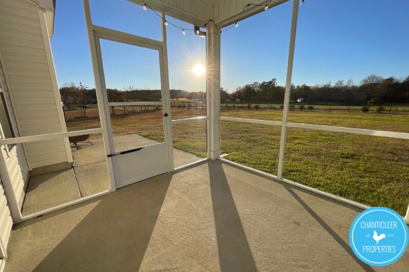 Building Photo - 8640 St Joans Wy