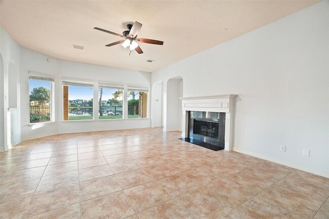 Building Photo - 6915 Monarch Lake Ln