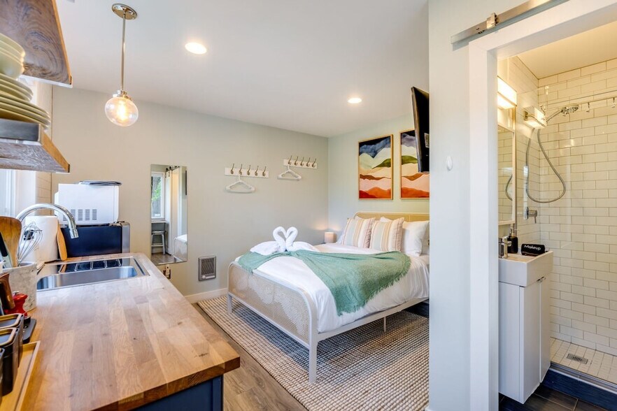 Building Photo - 8725 29th Ave NW