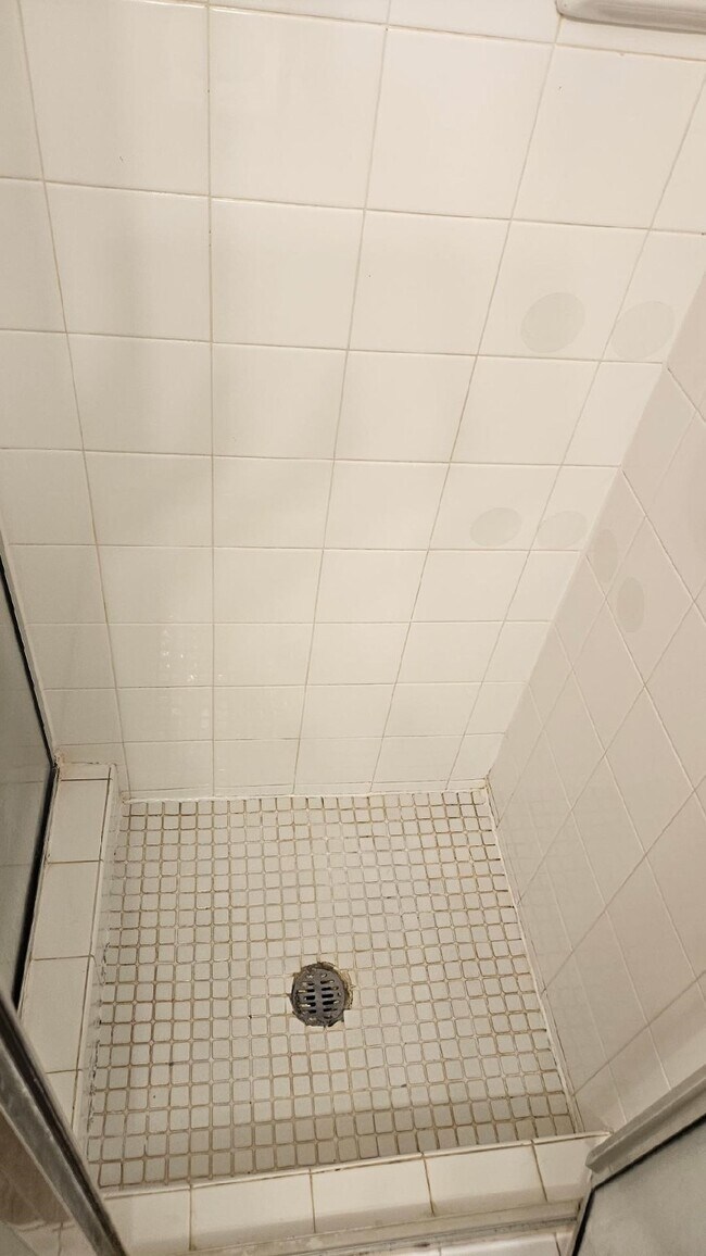 Building Photo - 2822 Briarhurst Dr