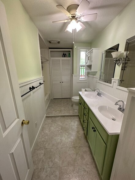Bathroom with double vanity - 215 N 7th St