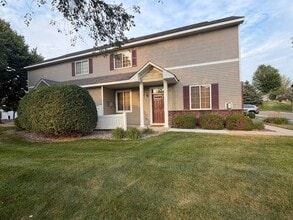 Building Photo - Spacious Bailey’s Arbor Townhome! 2BR + Bonus Living Room & Resort-Style Amenities!!