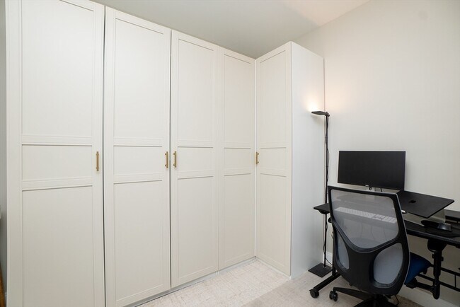 Building Photo - 11 Walley St