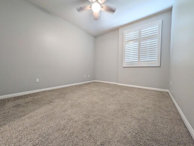 Building Photo - Coming Soon! Beautiful Ground Floor Condo in Carmel Valley