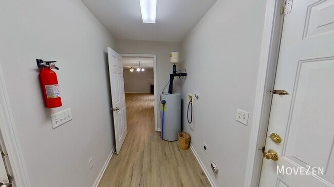 Building Photo - 1517 Everett Springs Dr