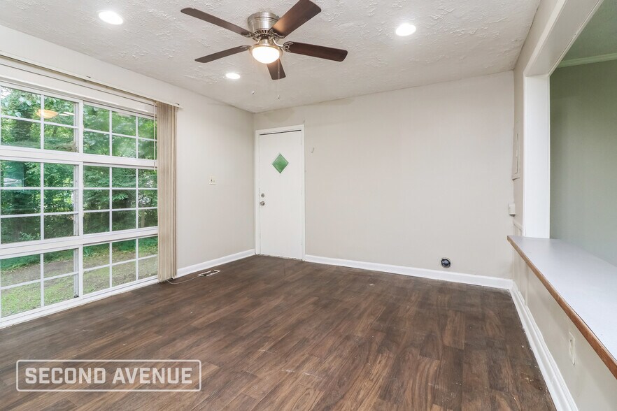 Building Photo - 3774 Clovis Ct NW