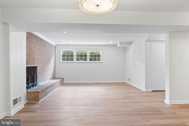 Building Photo - 11710 Milbern Dr