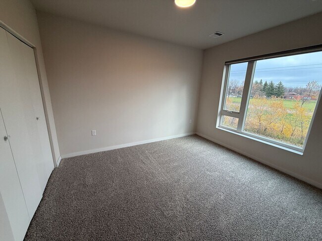 Building Photo - Northern Point Apartments