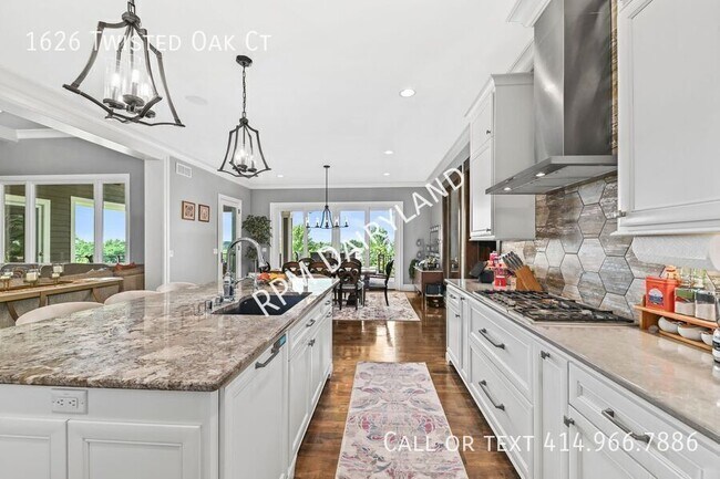Building Photo - 1626 Twisted Oak Ct