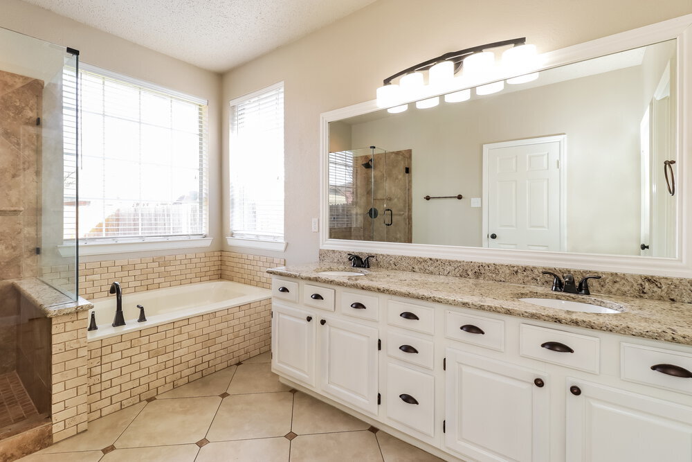 Building Photo - 8821 Pedernales Trail