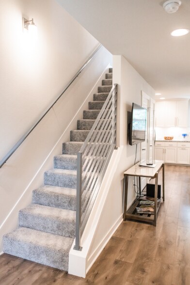 Building Photo - 7 Alyce Ln