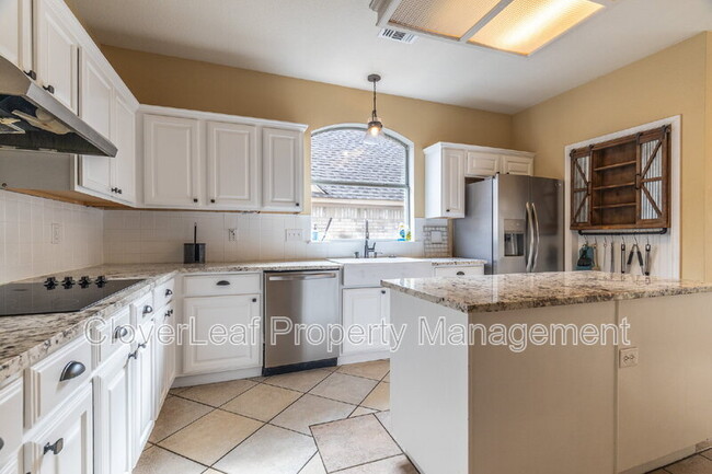 Building Photo - 9610 Rocksprings St