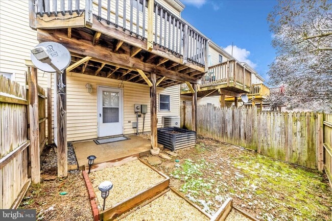 Building Photo - 19 Stonewall Ct