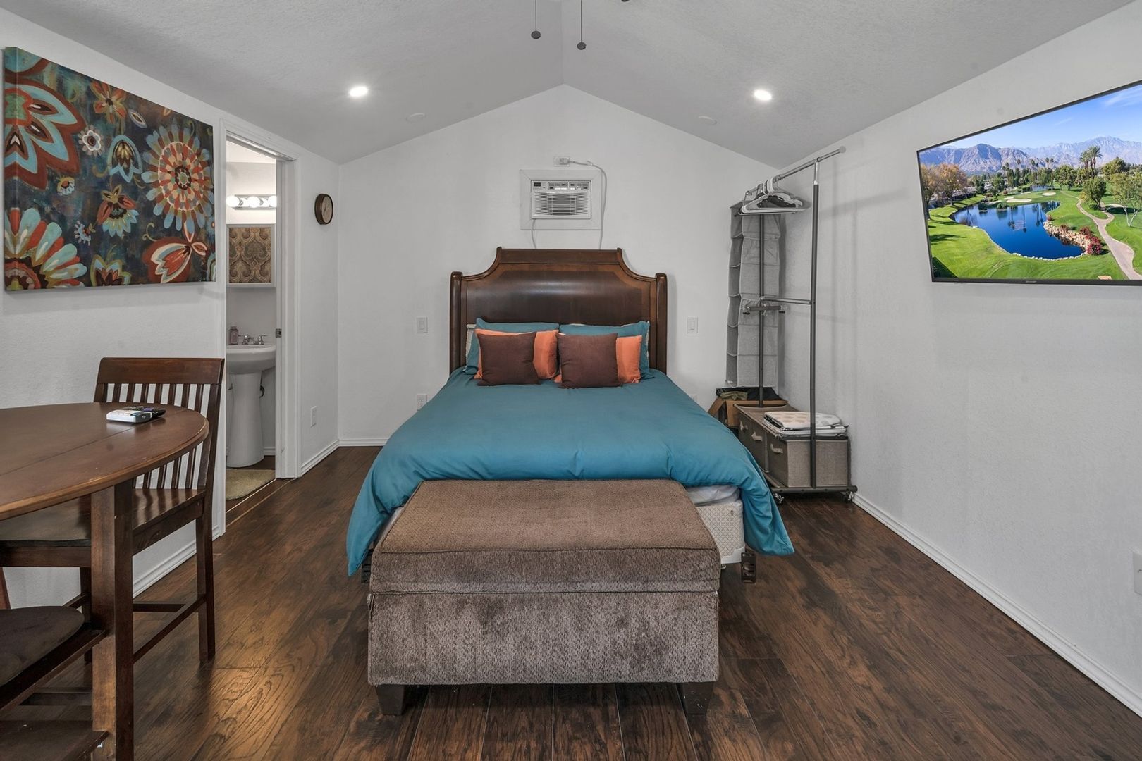 Building Photo - 162 Mc Dougal Ave