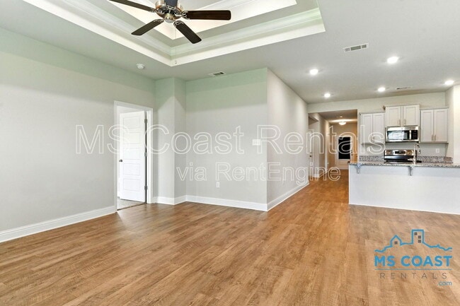 Building Photo - 15610 Lantern Cv