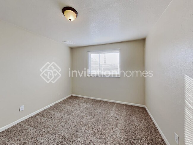 Building Photo - 4601 N 50th Ave