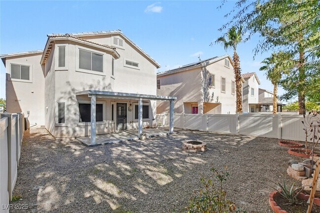 Building Photo - 1123 Aldenwood Ave