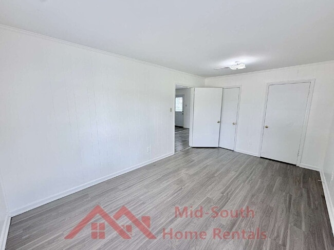 Building Photo - 5057 Gill Rd