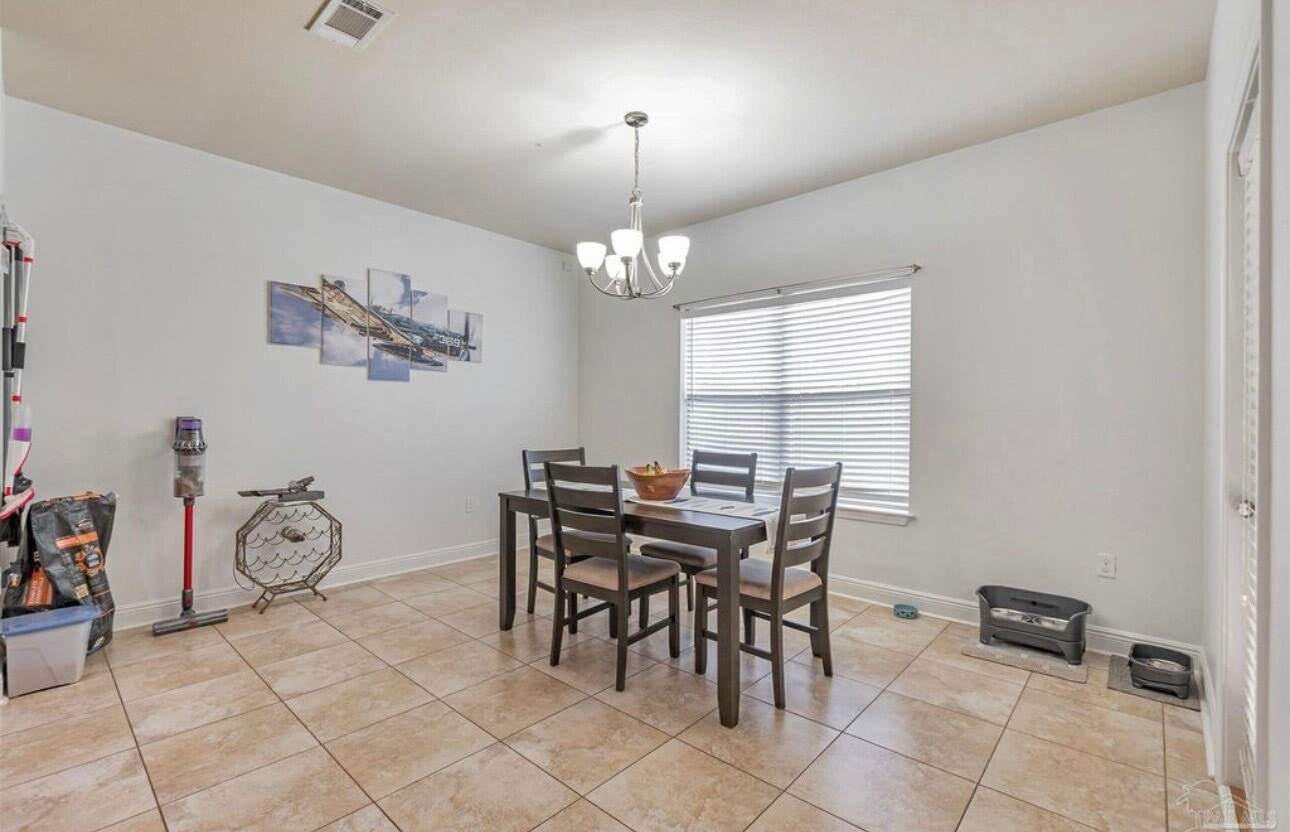 Building Photo - 5811 Rustic Ridge Cir