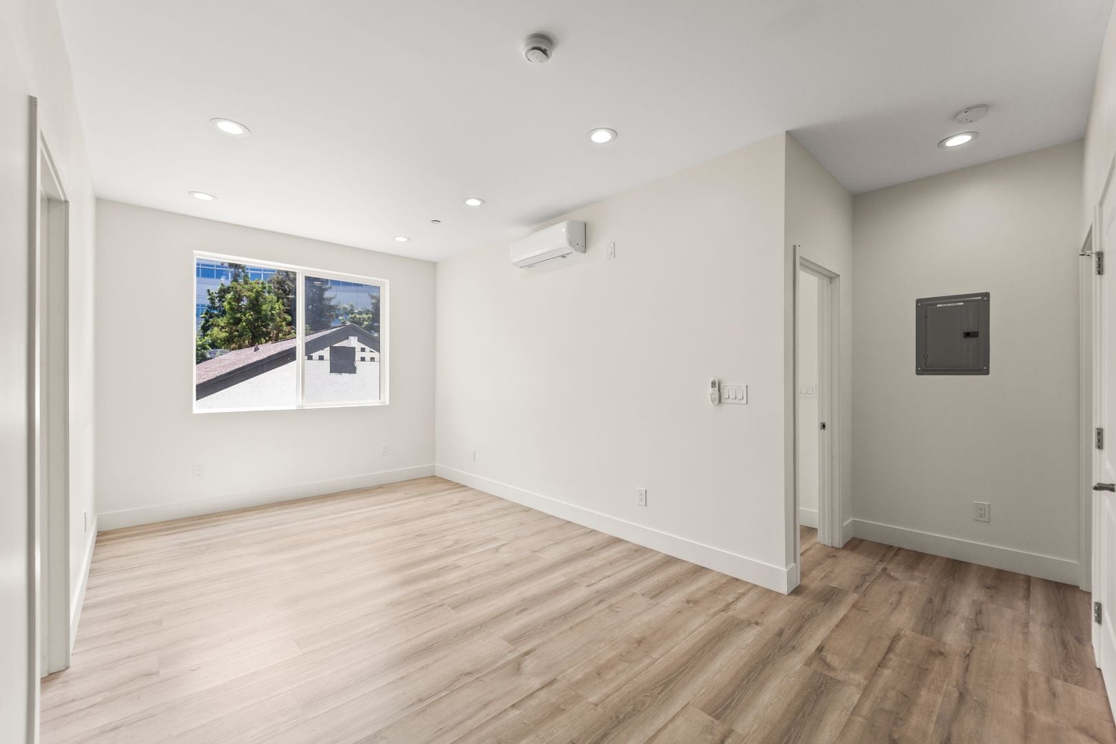 Building Photo - 1327 23rd St