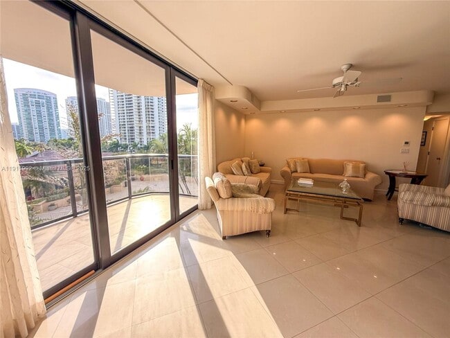 Building Photo - 19667 Turnberry Way