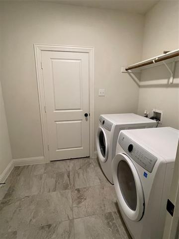 Building Photo - 10816 Brownwood Pl