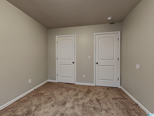 Building Photo - 330 Reed Way