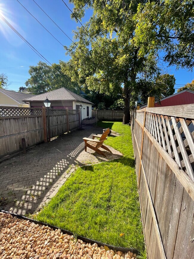 Building Photo - 4724 Lyndale Ave S