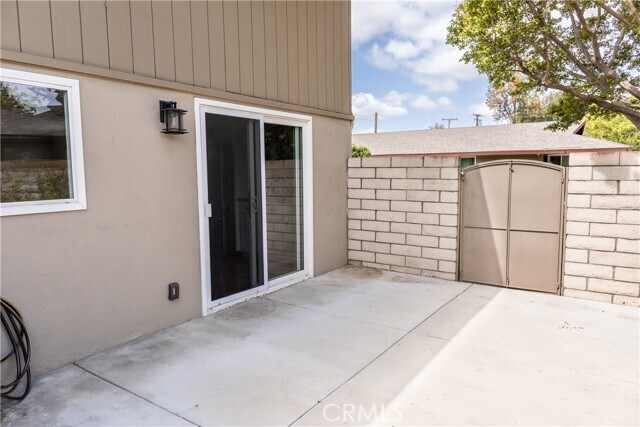 Building Photo - 1107 W Memory Ln