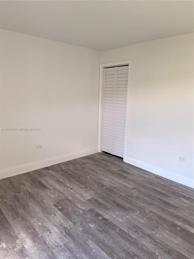 Building Photo - 7250 SW 94th Pl