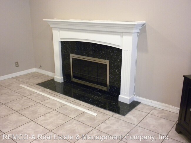 Building Photo - 4 br, 2.5 bath House - 11102 Bermuda Street